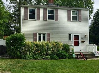 101 Hilldale Rd, Albertson, NY 11507