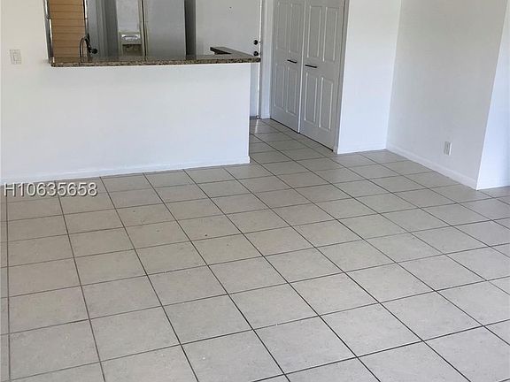 2nd image of 530 SE 2nd Ave APT F21