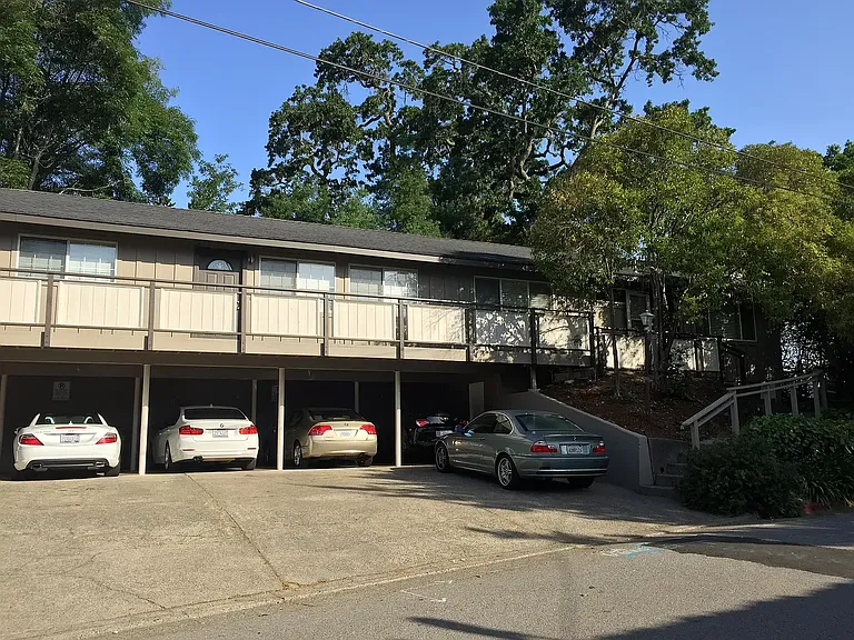 10 Ash Ave #A — Photo 18