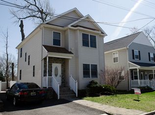 30 Brook Ave, Keyport, NJ 07735