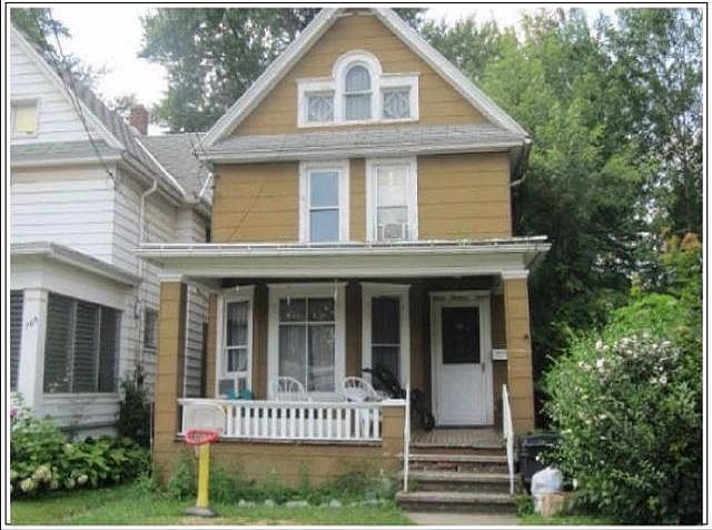 1st image of 707 Deer St