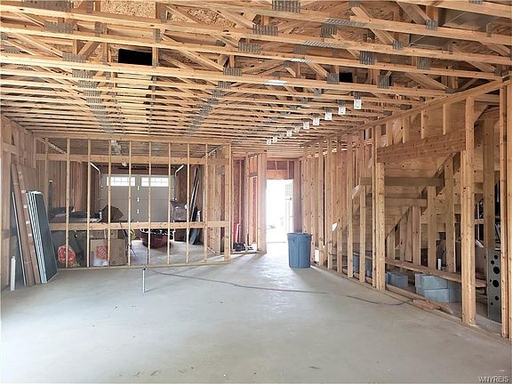 5th image of 19A Fillmore Dr