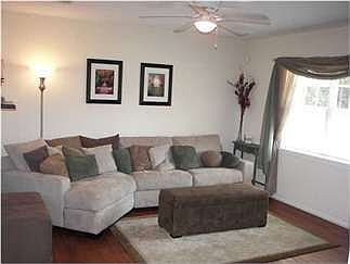 3rd image of 704 N 78th Ave