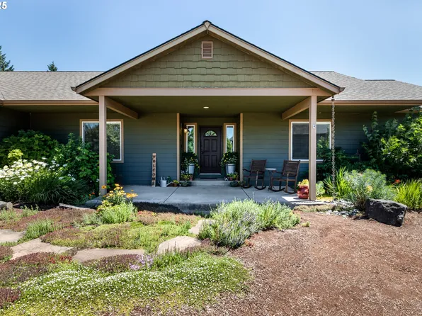 33306 Freds Row Ln, Saint Helens, OR 97051