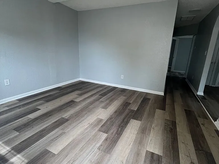 1137 Edith Ave — Photo 4