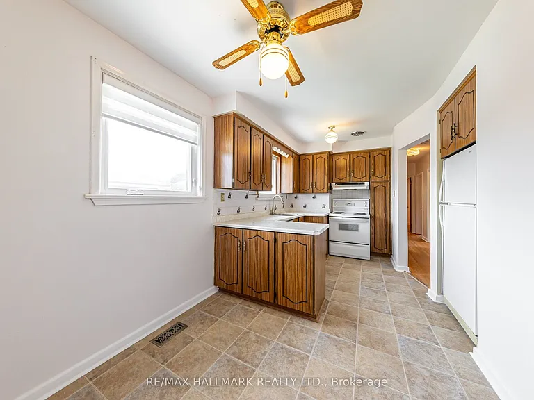 6 Paloma Pl #MAIN — Photo 9