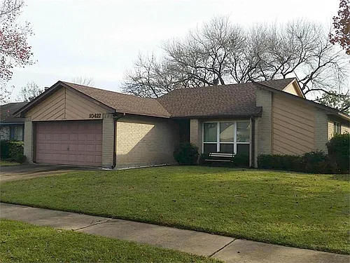 10427 Eagle Glen Dr Photo 1
