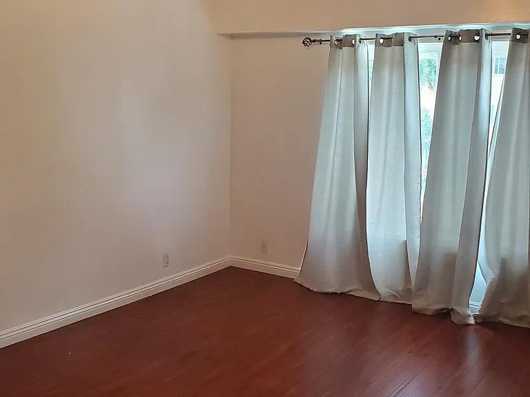 312 N Louise St #108 — Photo 22