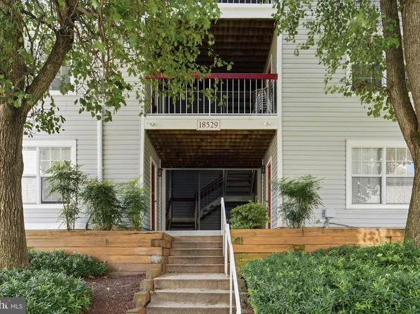 18529 Boysenberry Dr APT 303, Gaithersburg, MD 20879