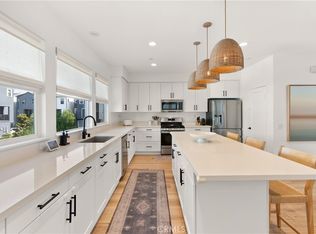 519 Caleigh Ln, Costa Mesa, CA 92627