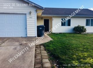 1022 SE 2nd Ave, Mill City, OR 97360