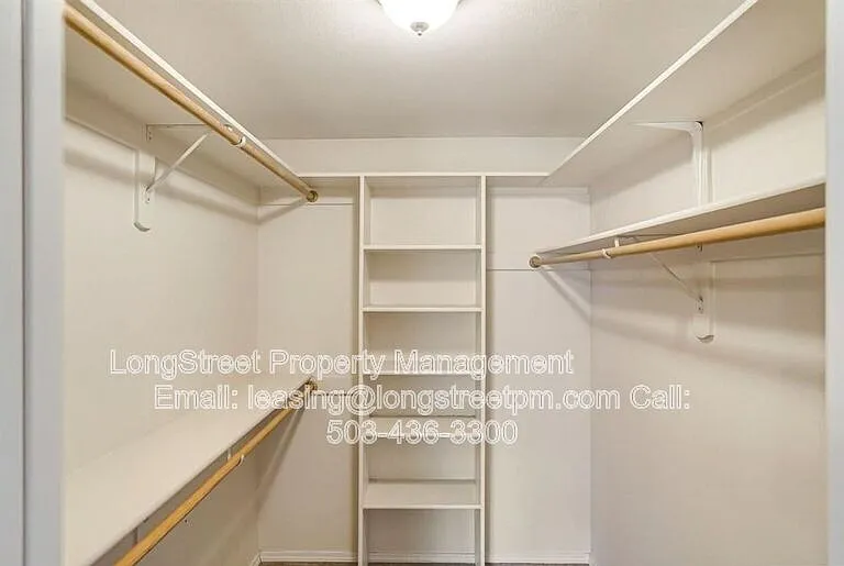 332 NE Carmen Pl — Photo 29