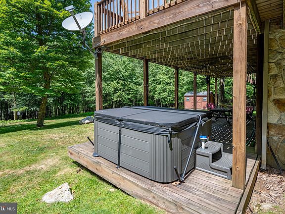 3rd image of 82 Mountainview Ct