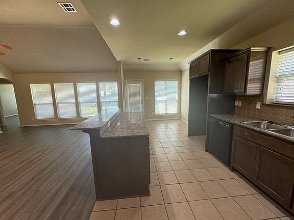 5th image of 3704 W 106th St S