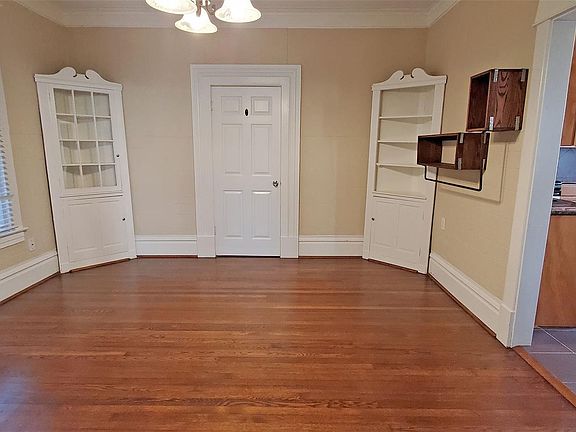 5th image of 808 W Main St