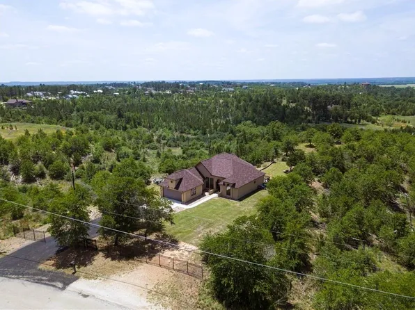 509 Kaanapali Ln, Bastrop, TX 78602