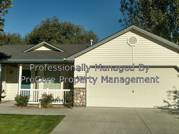 2nd image of 5013 Woodbury Pl
