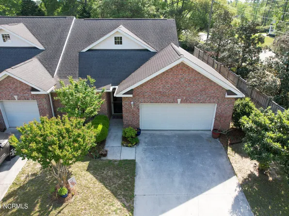 100 Turnbury Court, Hampstead, NC 28443