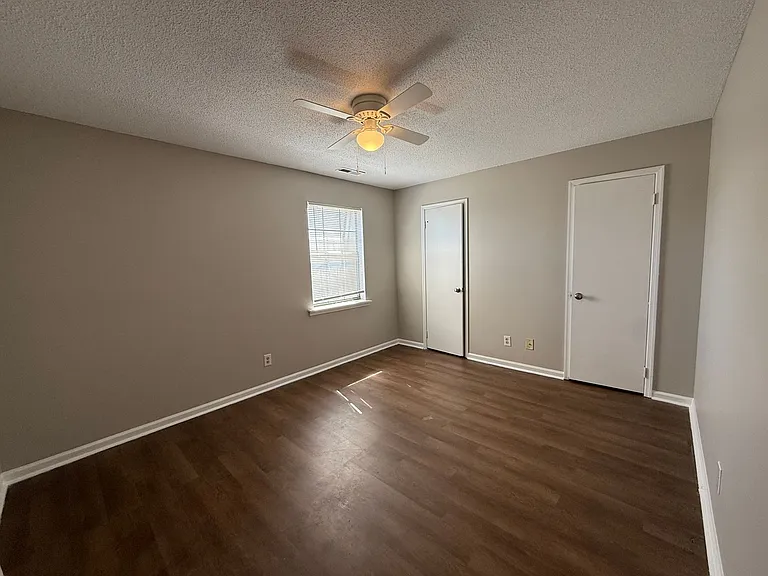 1607 Glenn St SW — Photo 5