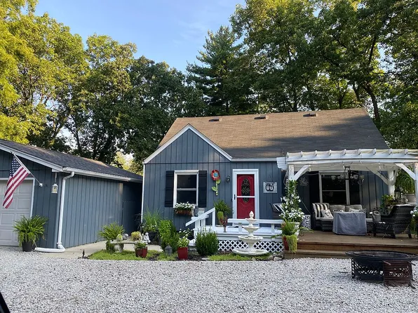 57 W Hazel Dell, Springfield, IL 62703