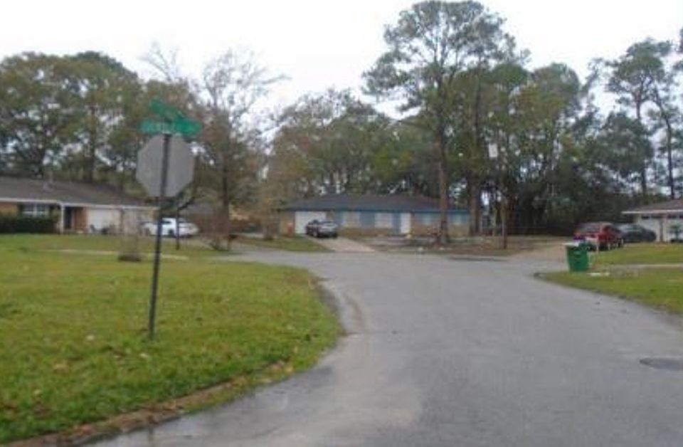 4207 Locksley Ave, Pascagoula, MS 39581 Zillow