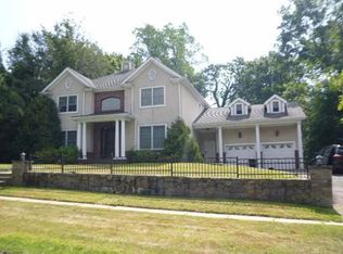 217 Forest Ave, New Rochelle, NY 10804