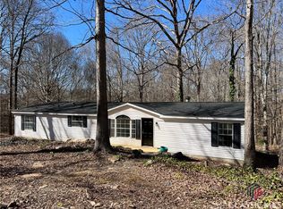 192 Riverbend Dr, Commerce, GA 30530