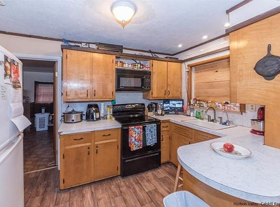 5th image of 6 Penny Ln