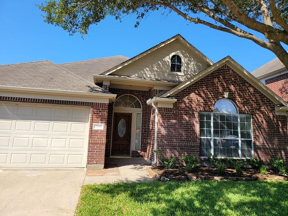 1st image of 2207 Cambridge Dale Ct