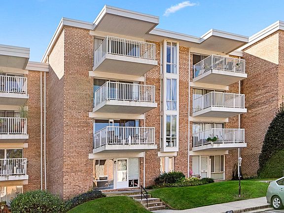 2nd image of 2621 Redcoat Dr #222