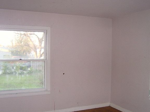 4th image of 331 Savannah Dr