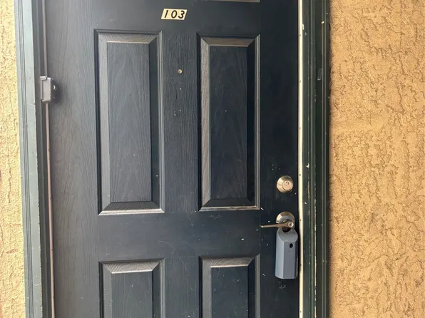 9520 Royal Ln APT 103, Dallas, TX 75243