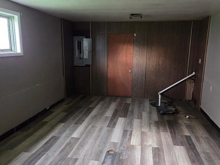 1104 Constitution Blvd — Photo 11