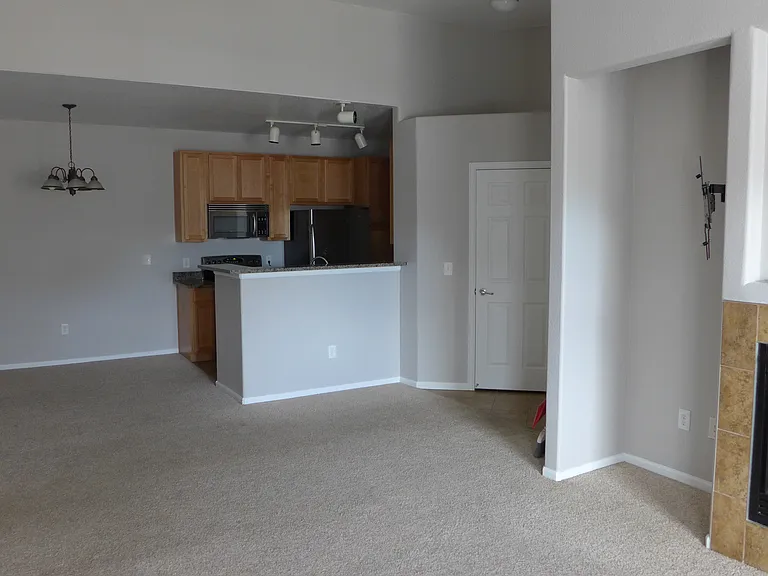 2955 Blue Sky Cir #6-304 — Photo 8