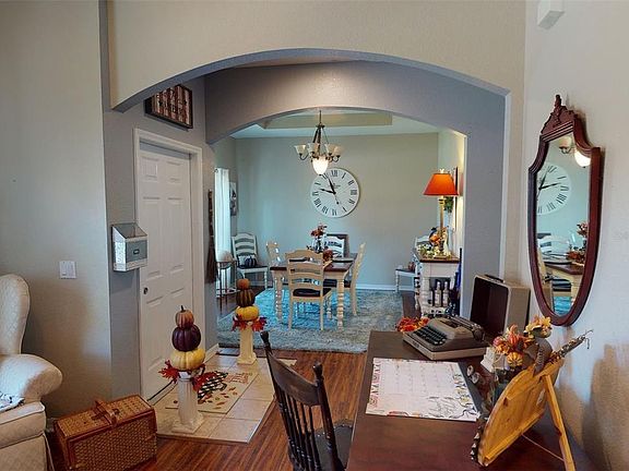 5th image of 2339 N San Mateo Dr