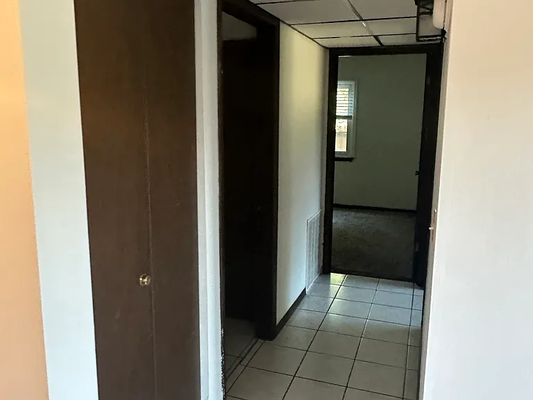 248 E Oak Cliff Ct #5 — Photo 7