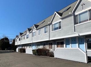 34 Stuart Ave APT 4, Norwalk, CT 06850