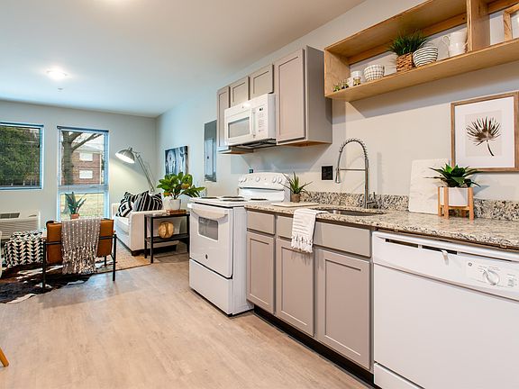 4th image of 1711 N Vassar Ave #11145926