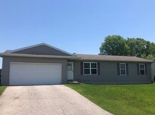 737 Devonshire Rd, Valparaiso, IN 46385