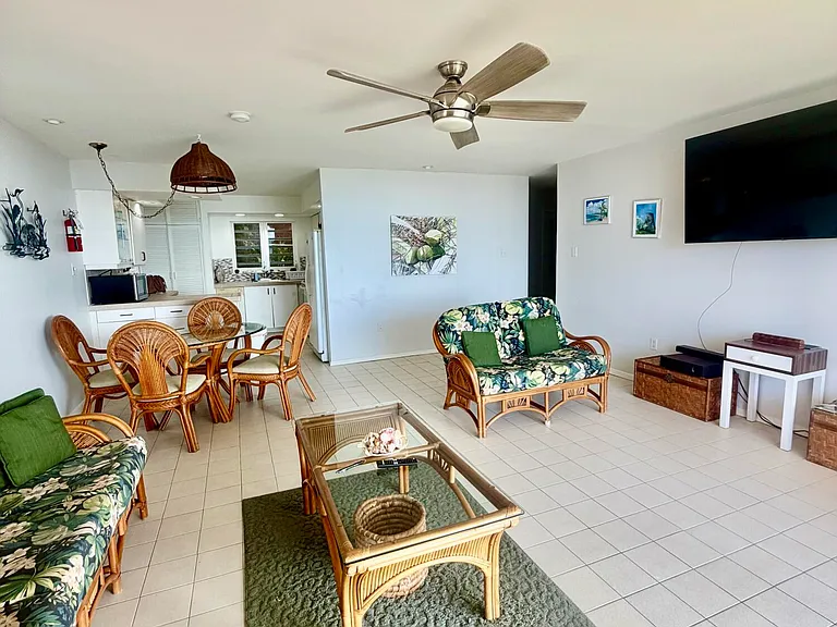 B1 Coakley Bay Est — Photo 6