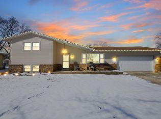 1912 Sir Richard Rd, Schererville, IN 46375