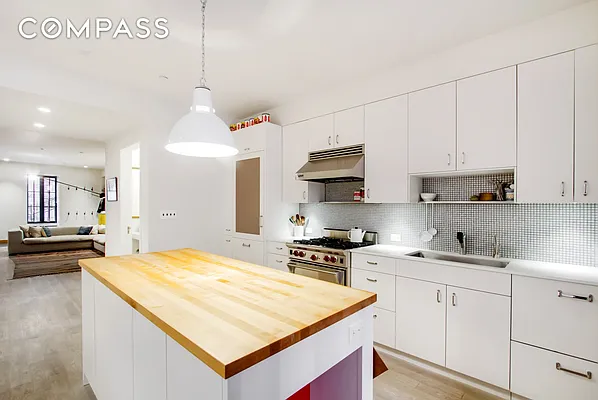 Sold by Compass | media 30