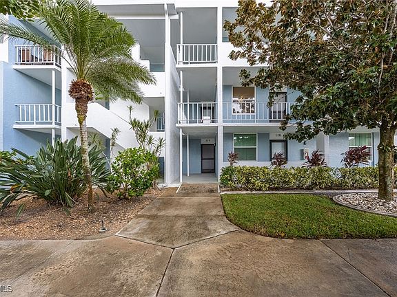 4th image of 5959 Winkler Rd APT 218