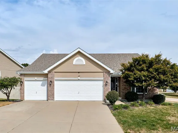 699 Springfield Dr, Wentzville, MO 63385