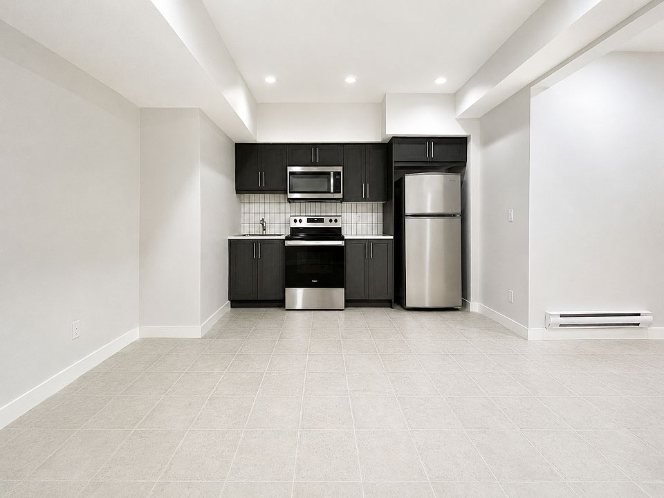 1st image of 105B Belmont Dr SW #105B