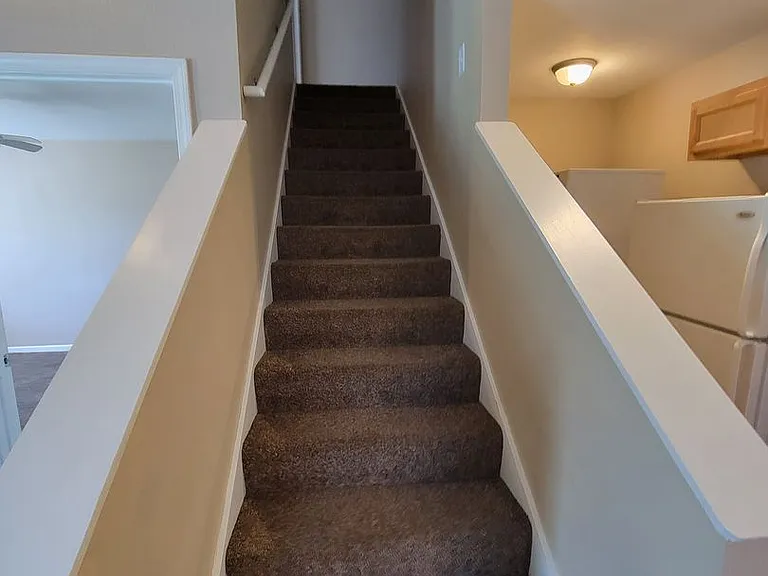 316 E Davis St #D — Photo 12