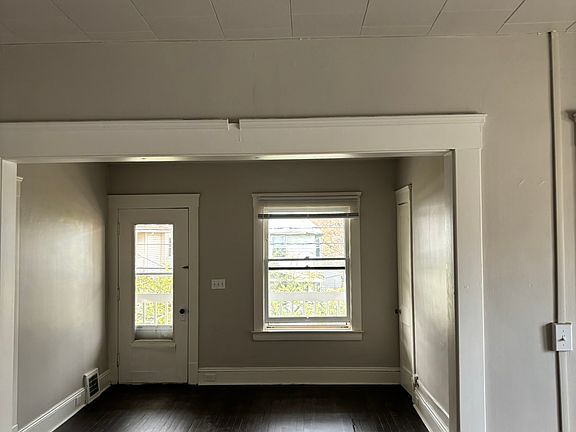 2nd image of 3913 Henritze Ave #2