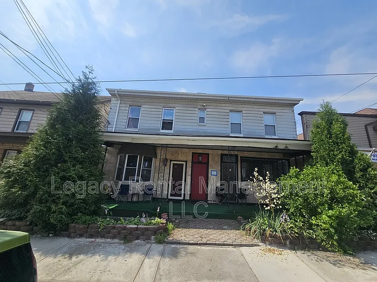 46 Broad St #2A — Photo 2
