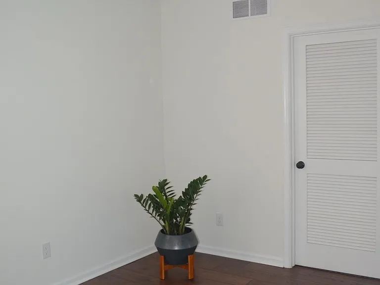 643 Huffine Manor Cir — Photo 24