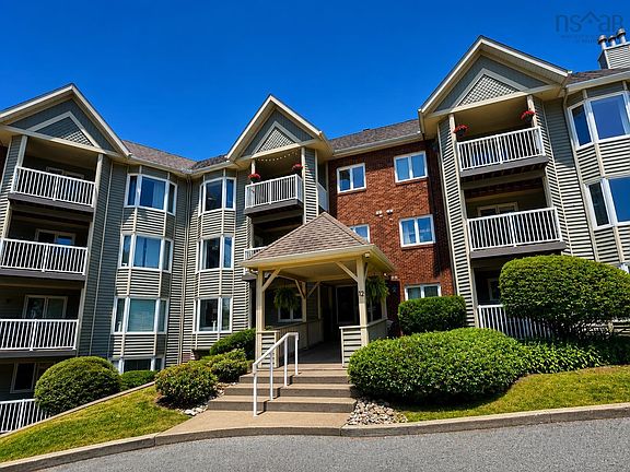 2nd image of 12 Spinnaker Dr #104